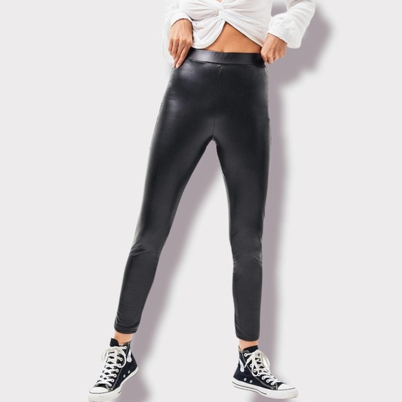 Kendall & Kylie Pants - Black Faux Leather Leggings, Kendall + Kylie (Size XL)